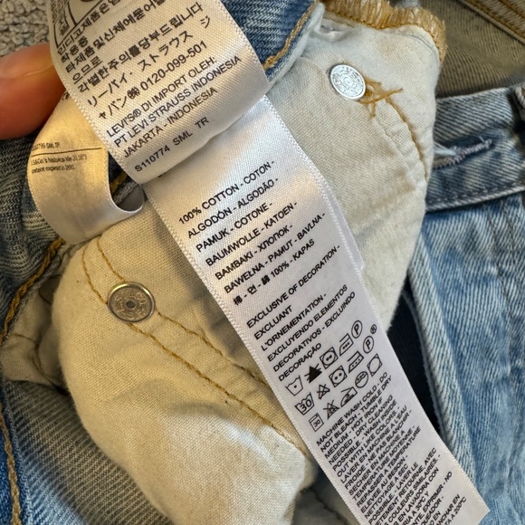 Women’s Levi’s 501 denim jeans light wash - Picture 8 of 9